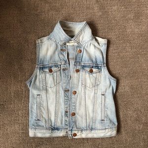 Madewell jean vest